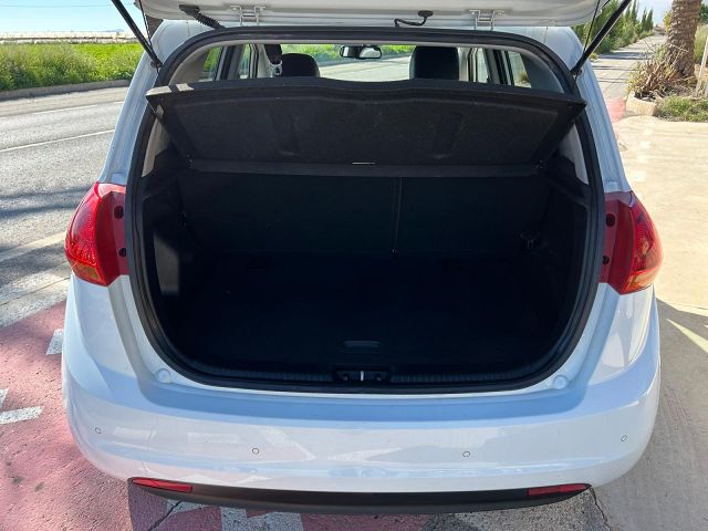 KIA VENGA COMFORT 1.6 CRDI SPANISH LHD IN SPAIN ONLY 100000 MILES SUPERB 2015